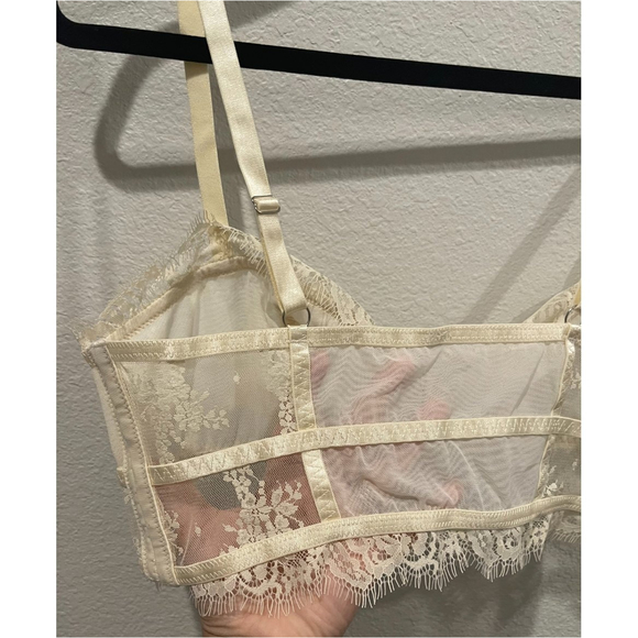 FREE PEOPLE Layer In Lace Ivory Bustier - Picture 8 of 9